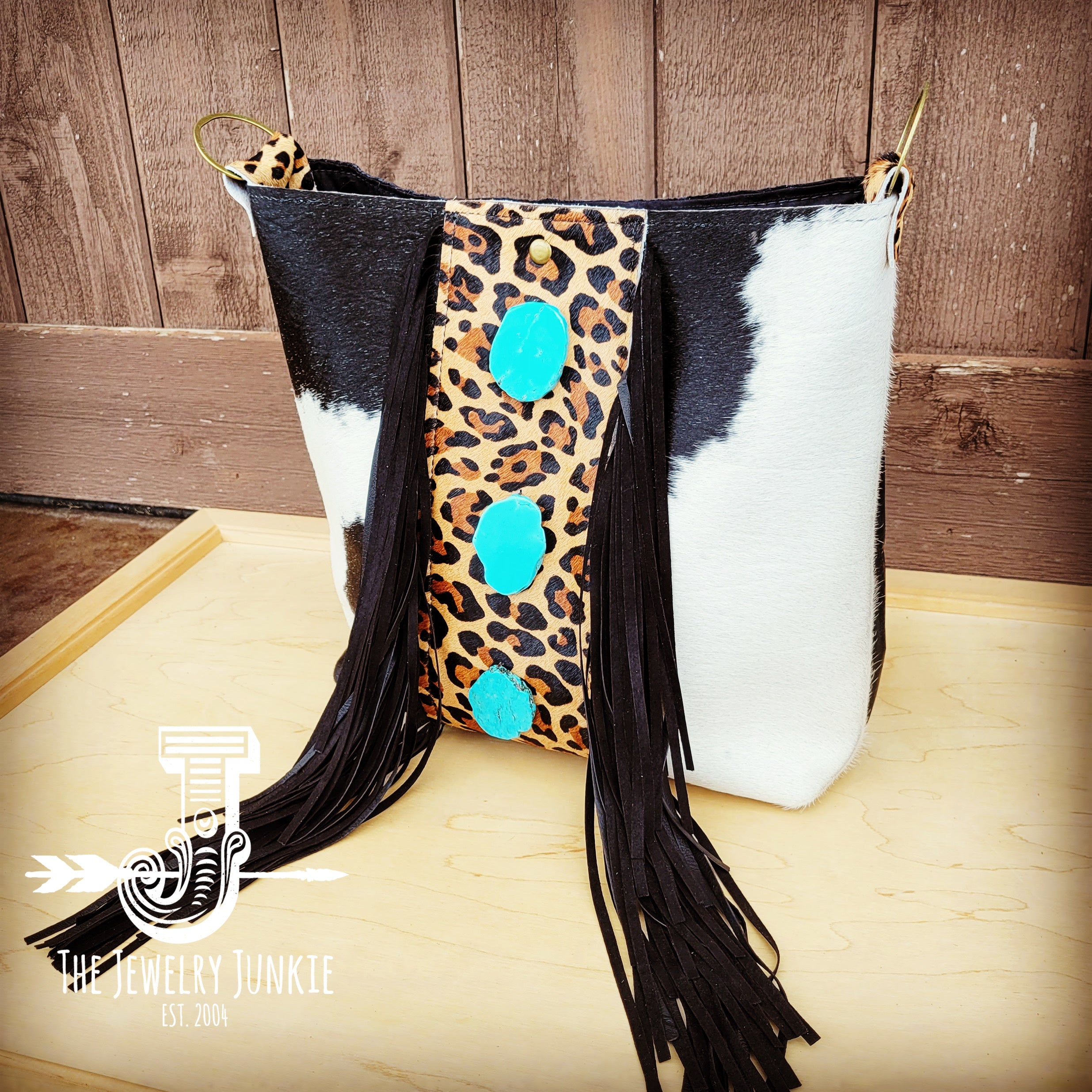 Tejas Leather Bucket Hide Handbag with Turquoise Laredo Accent 506U