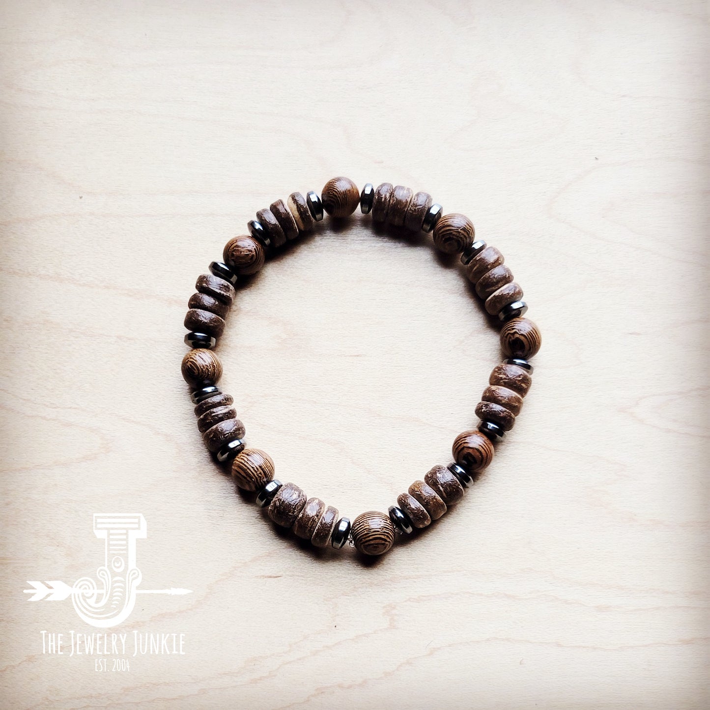 **Wood with black accent beaded bracelet 807sa