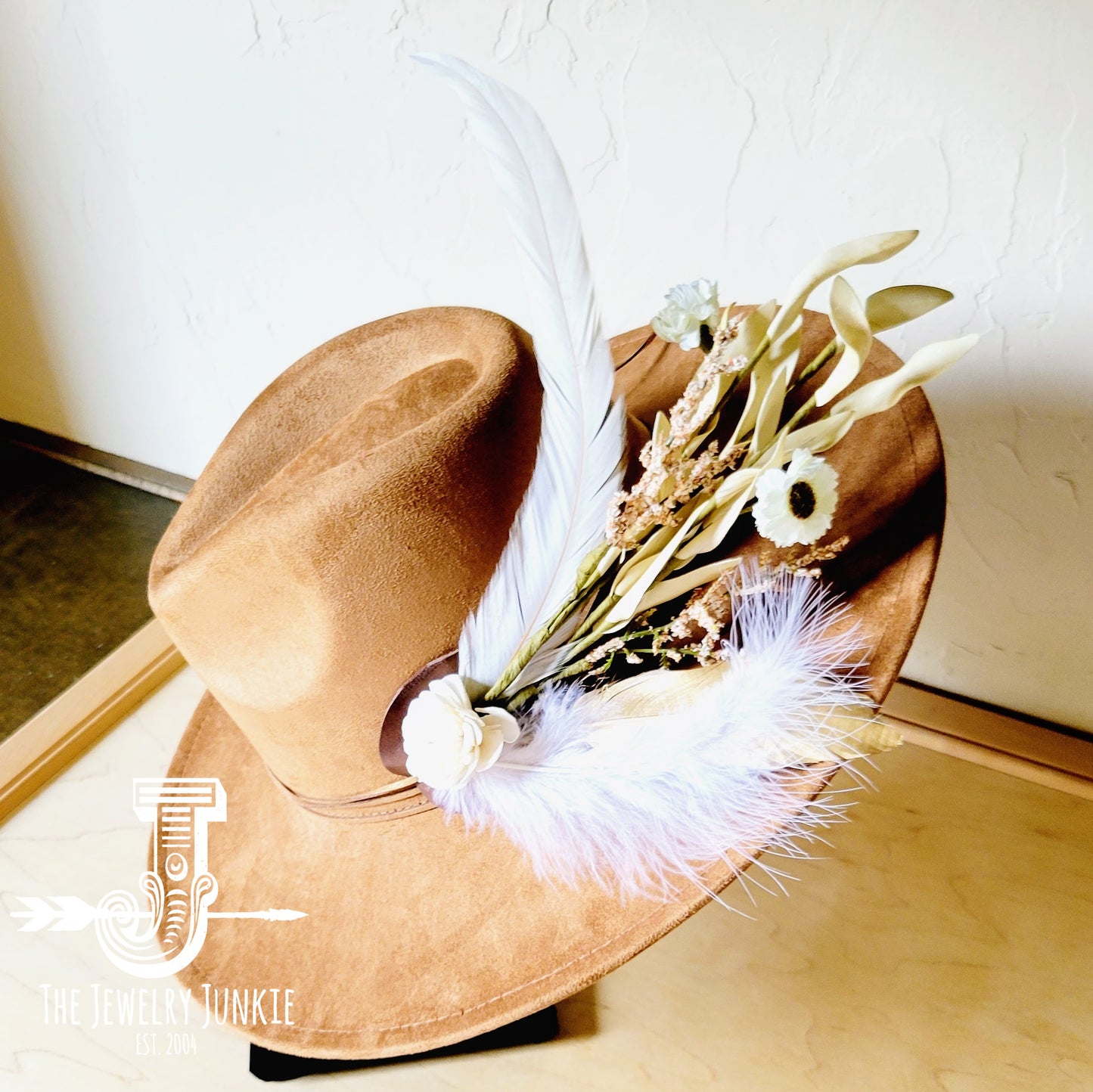 Boho Western Wedding Floral & Feather Bridsmaid Hat in Tan 984p