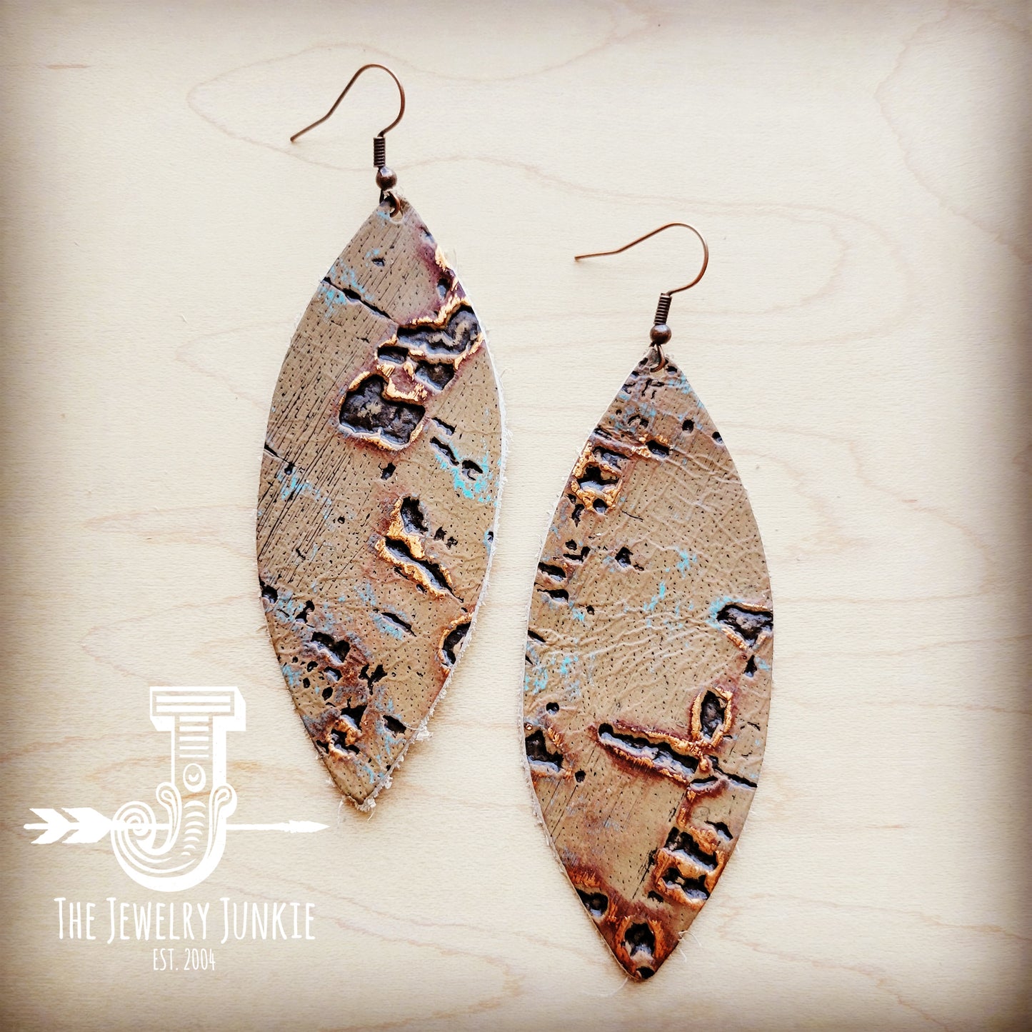 **Narrow Leather Oval Earrings-Driftwood Tarnished Copper 210e